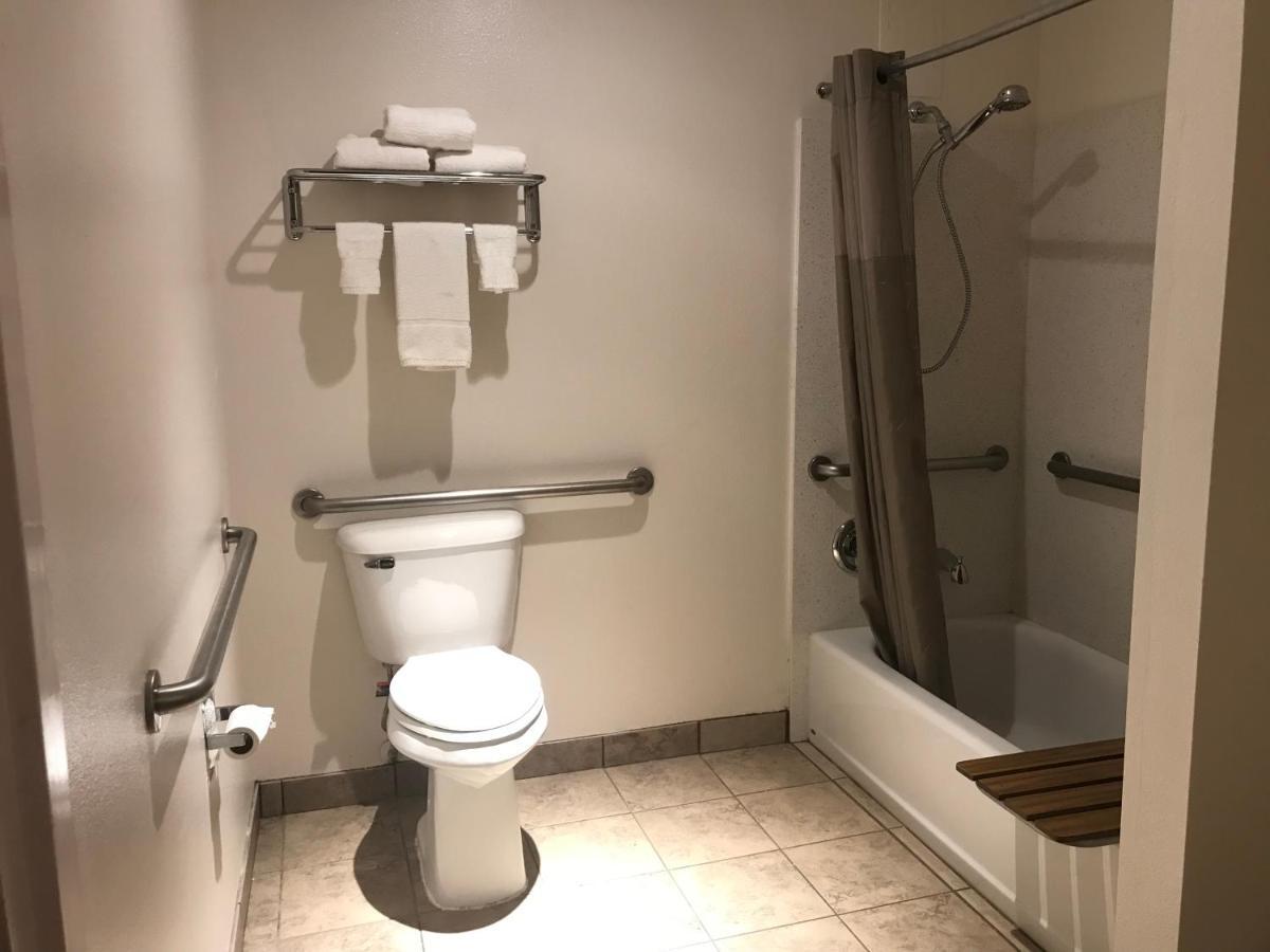 Woodburn Inn Экстерьер фото