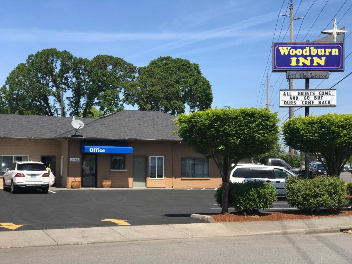 Woodburn Inn Экстерьер фото